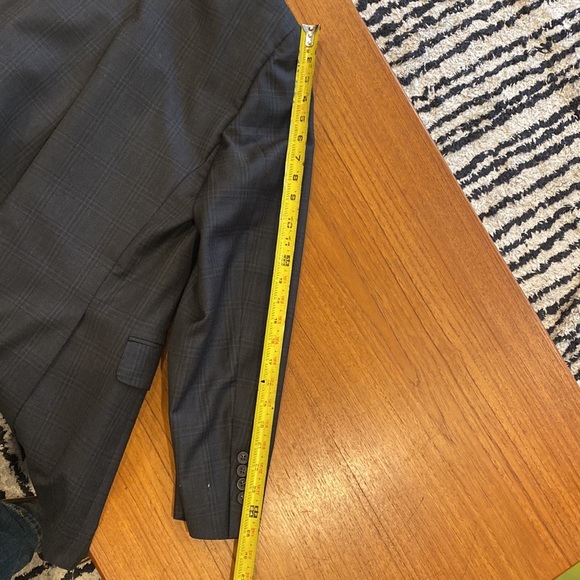 Clearance 💯 Very sharp Samuelson/tilford charcoal plaid blazer - Picture 7 of 14